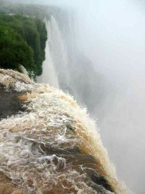 Argentine, Chutes d'Iguazu, detail de la garganta del diablo