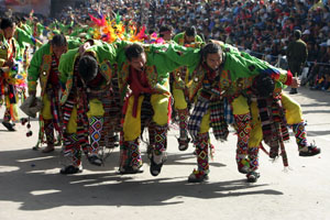 Danseurs de Tinku au carnaval d'oruro