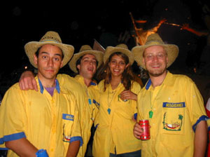 Bolivie, Santa Cruz, dieter nicolas anita et vincent au carnaval