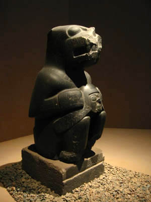 Bolivie, La Paz, Tiwanacu, statue de pierre noire