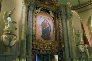 la Virgen del Socavon dans son eglise d'oruro