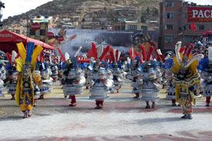 Danseurs de la morenada au carnaval d'Oruro