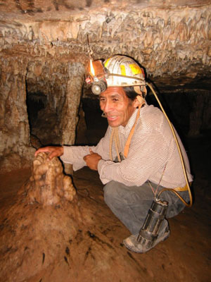 Bolivie, Cochabamba, Toro Toro, notre guide speleologue mario